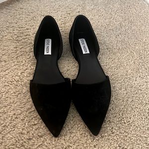 Black flats -Steve Madden